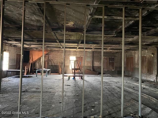 More Photos Of 146-150 Church St, Amsterdam Warehouse For Sale
