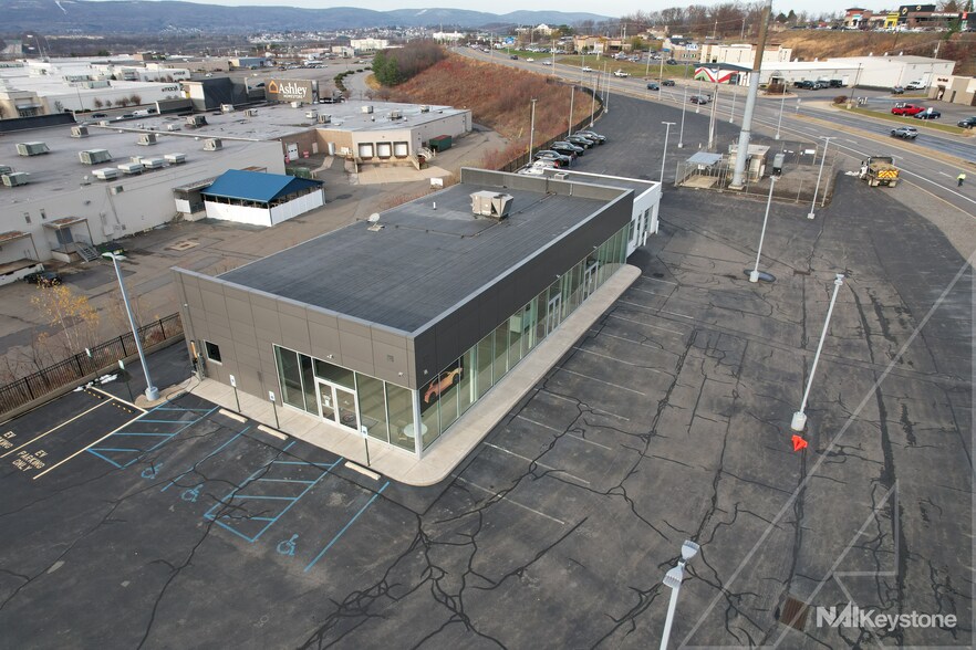 More Photos Of 290 Mundy St, Wilkes Barre Township Auto Dealership For Sale