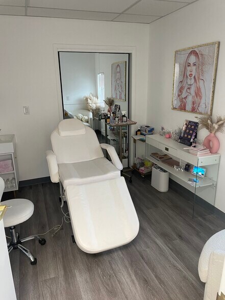 More Photos Of 3626-3628 E Tremont Ave, Bronx Medical For Lease