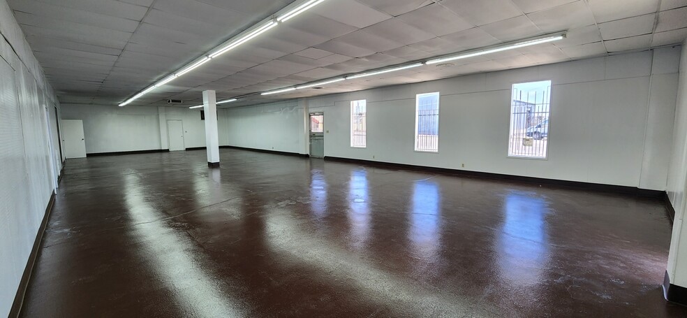 More Photos Of 1939 E Olive Ave, Fresno Freestanding For Lease