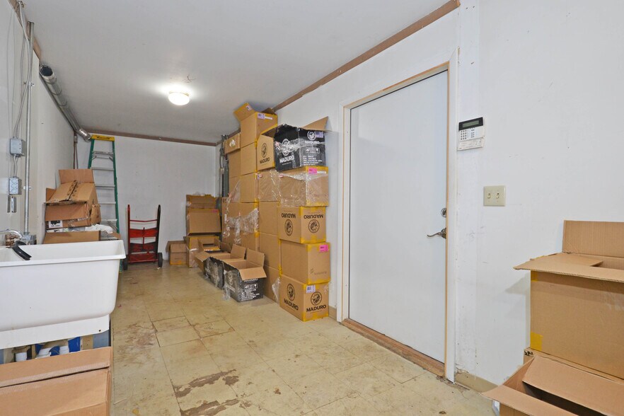 More Photos Of 4070 White Bear Ave N, White Bear Lake General Retail For Sale