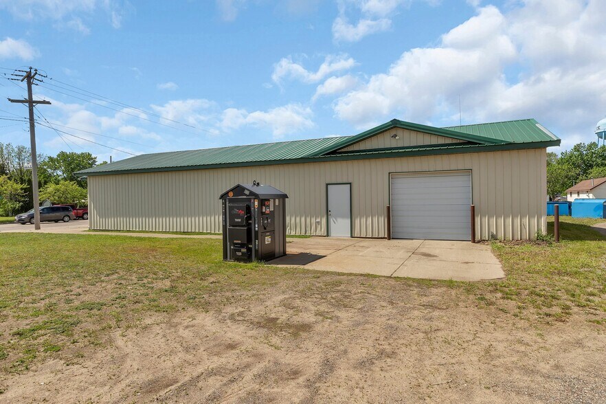 More Photos Of 245 E Main St, Rice Freestanding For Sale