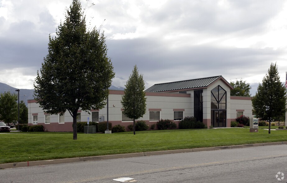 Primary Photo Of 280 N Kays Dr, Kaysville Freestanding For Lease