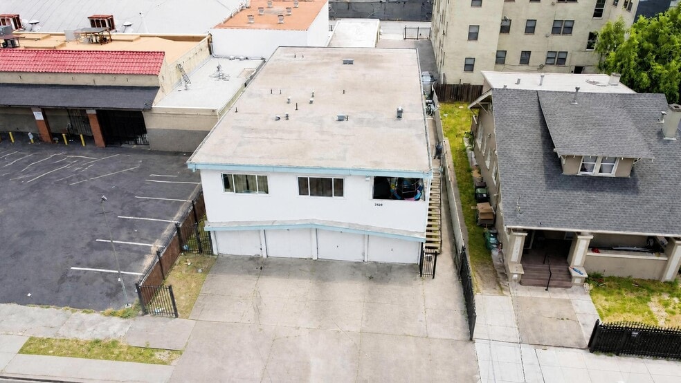 More Photos Of 2426 57th Ave, Oakland Apartments For Sale