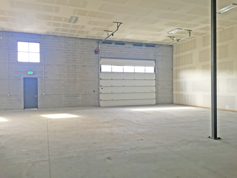 More Photos Of 426 E 1750 N, Vineyard Warehouse For Lease