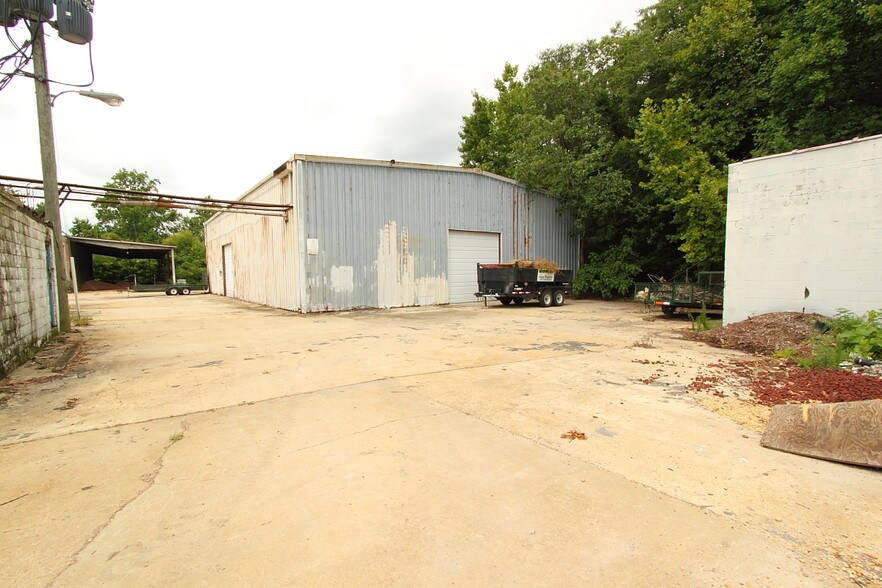 More Photos Of 4030 Seaguard Ave, Portsmouth Warehouse For Lease