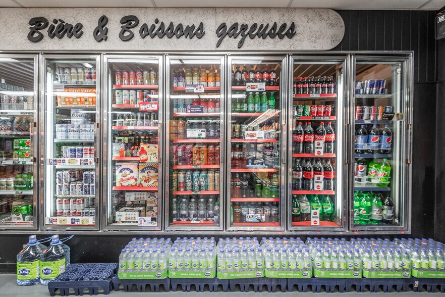 564 Du Progrès Ch, ChuteSaintPhilippe, QC J0W 1A0 General Retail