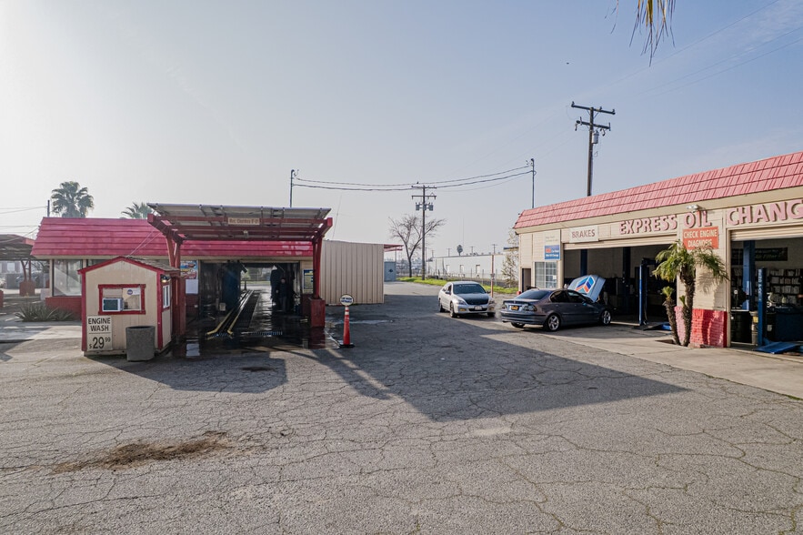 More Photos Of 1407 High St, Delano Carwash For Sale