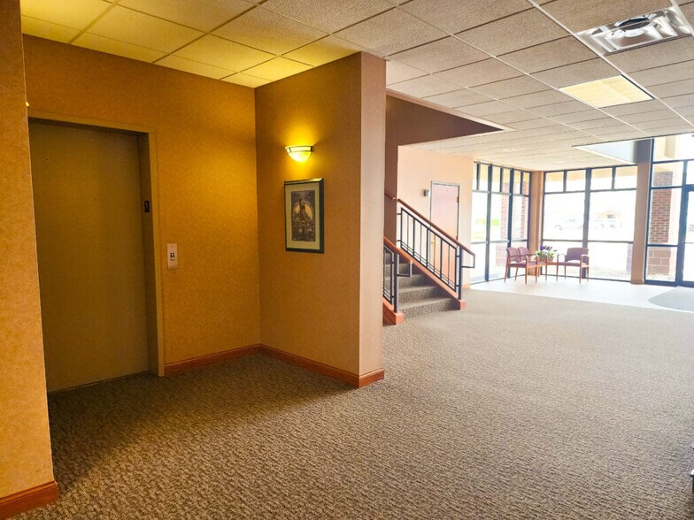 More Photos Of 5101 S Nevada Ave, Sioux Falls Office For Lease