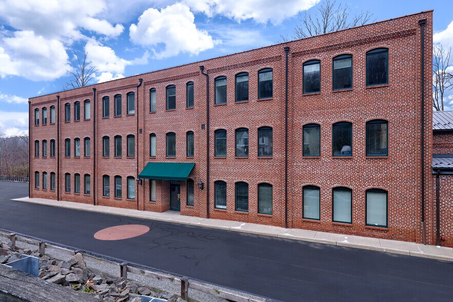 More Photos Of 199-201 S Main St, Lambertville Office For Lease