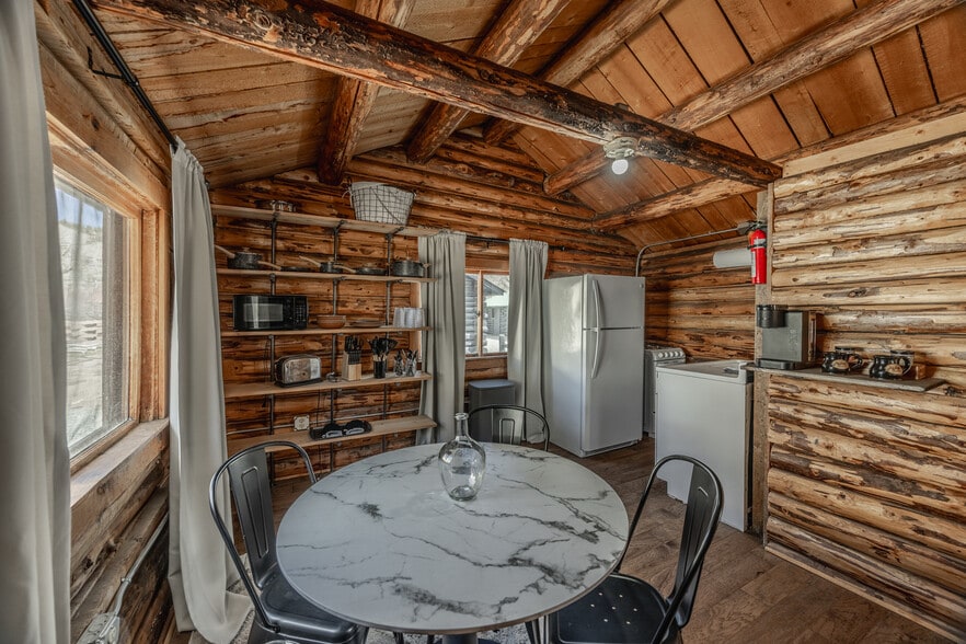 More Photos Of 631 N Silver St, Lake City Hotel For Sale