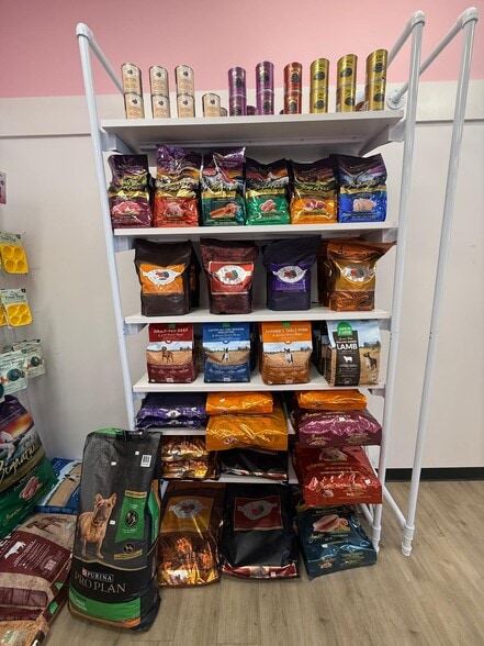 More Photos Of 8474 Bannerman Blvd, Tallahassee General Retail For Lease