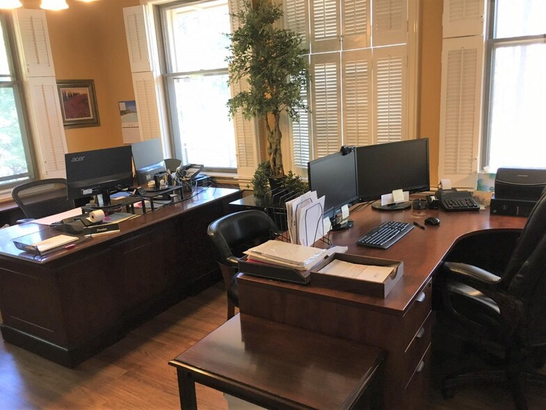 More Photos Of 565 Brunswick Rd, Grass Valley Office For Sale