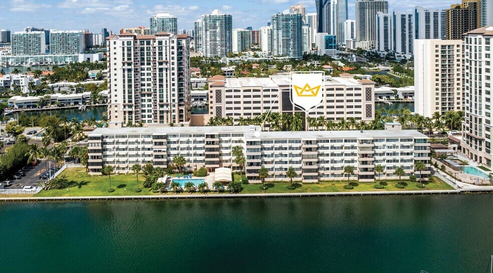 Primary Photo Of 220 Kings Point Dr, Sunny Isles Beach Apartments For Sale