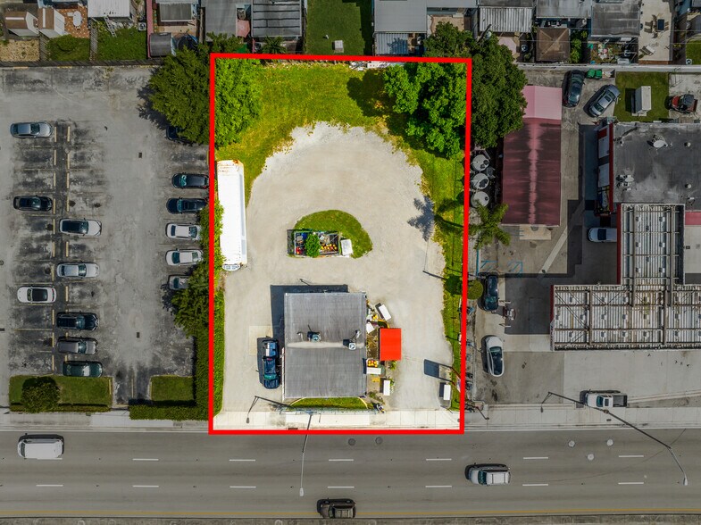 More Photos Of 10737 Sw 40th St, Miami Storefront For Lease