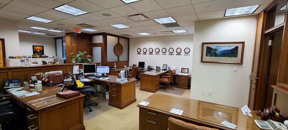 More Photos Of 151 SE 15th Rd, Miami Loft Creative Space For Lease