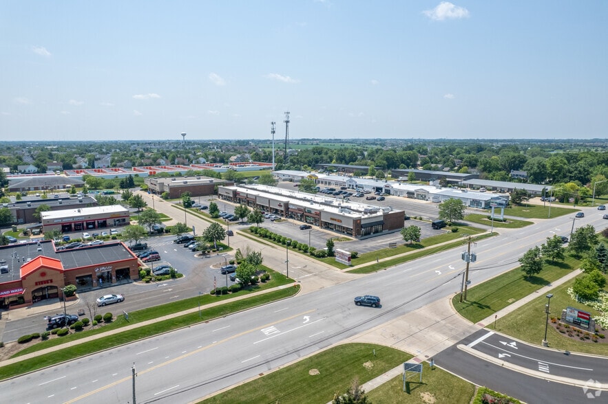 More Photos Of 5019 Ace Ln, Naperville Unknown For Lease