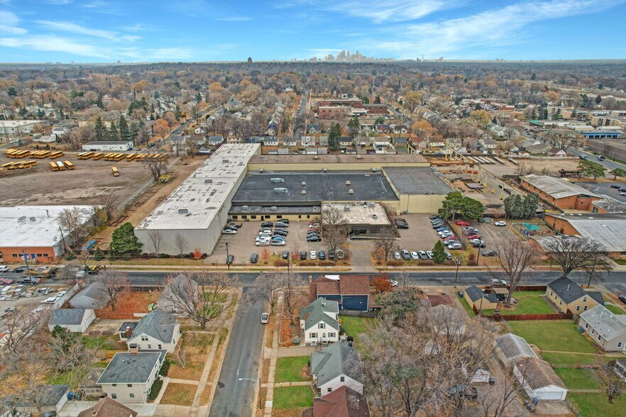 More Photos Of 118 W 60th St, Minneapolis Manufacturing For Sale