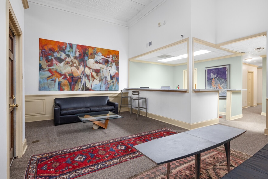 More Photos Of 107-109 W Pleasant Ave, Covington Loft Creative Space For Sale