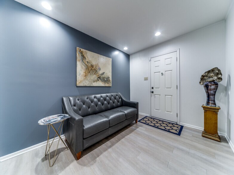 More Photos Of 8424 Indian Hills Ln, Boerne Light Distribution For Lease