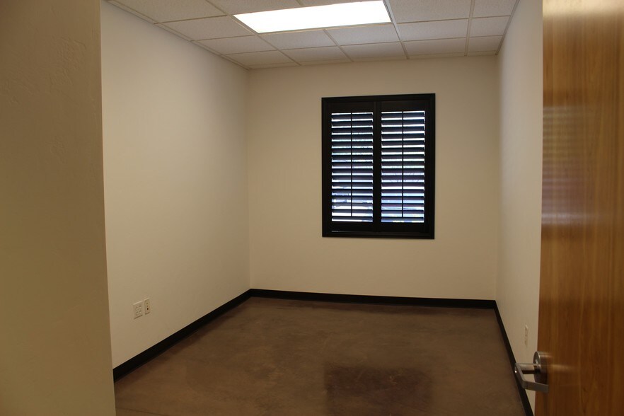 More Photos Of 3038 E Fort Lowell Rd, Tucson Medical For Sale