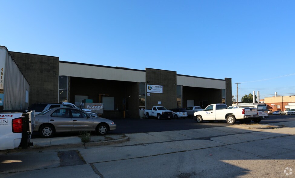 More Photos Of 10758-10768 Tucker St, Beltsville Warehouse For Lease