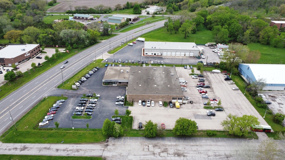 Primary Photo Of 601 W Roosevelt Rd, West Chicago Auto Dealership For Lease