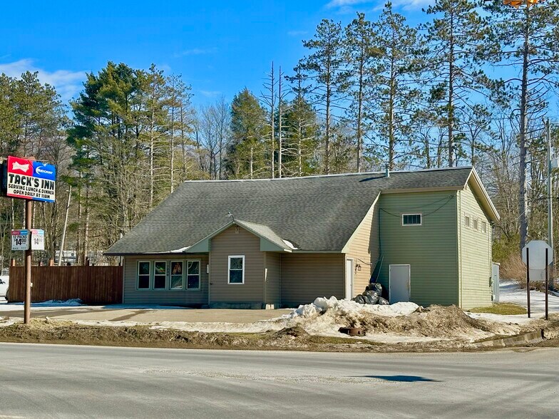 Primary Photo Of 7034 US-219 Hwy, Lewis Run Restaurant For Sale