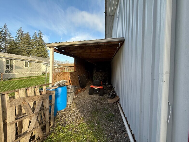 More Photos Of 3935 NE Everett St, Camas Specialty For Sale