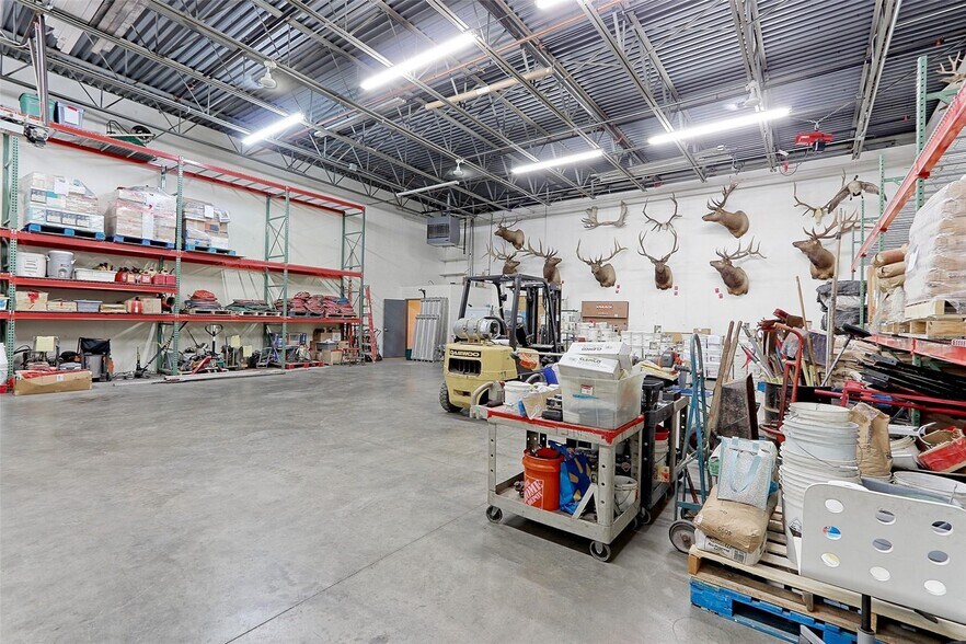 More Photos Of 4475 W 58th Ave, Arvada Light Distribution For Sale