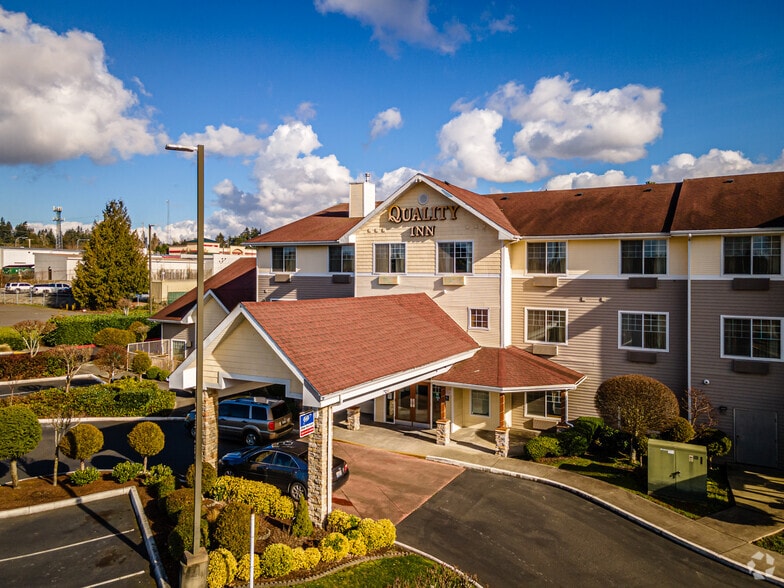 More Photos Of 1400 S 348th St, Federal Way Hotel For Sale