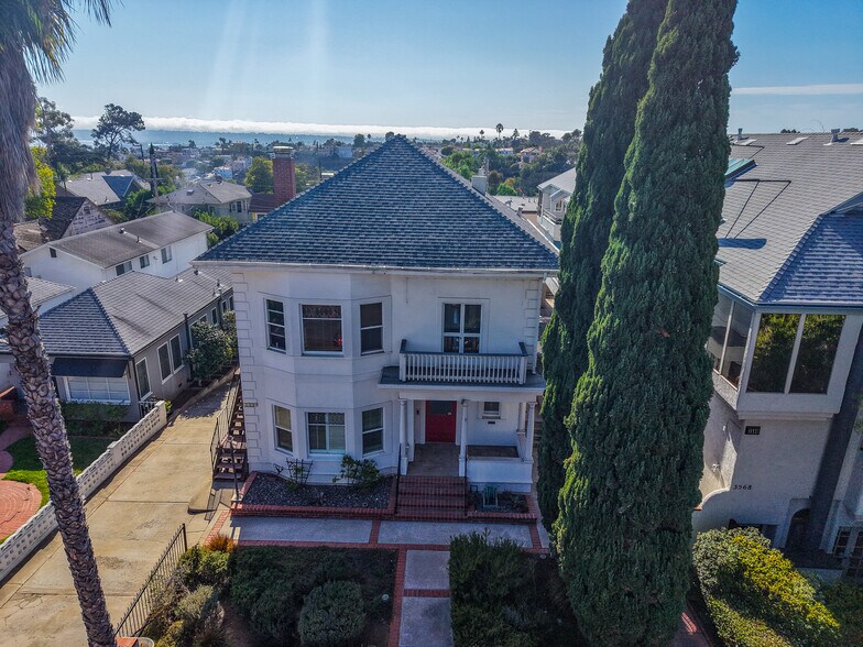 More Photos Of 3560 Front St, San Diego Multifamily For Sale