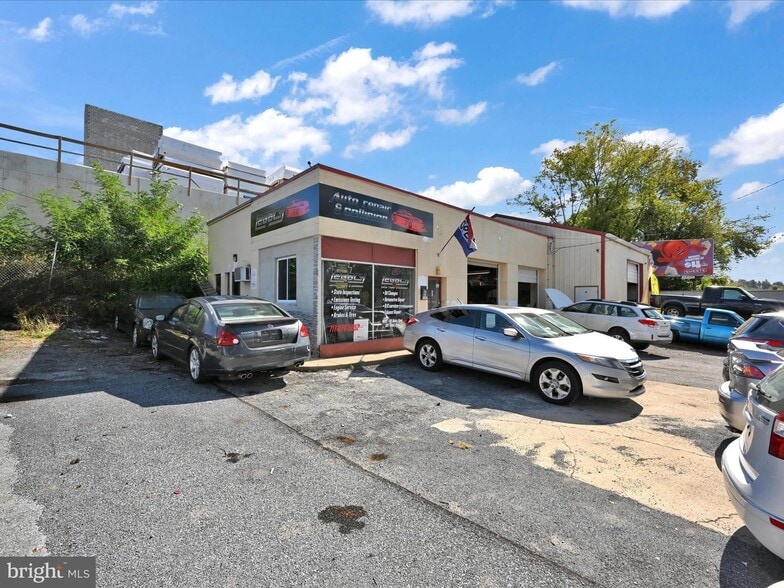 More Photos Of 801 S Prince St, Lancaster Auto Repair For Sale