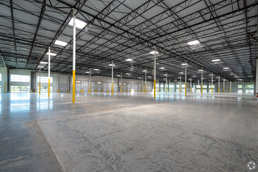 More Photos Of 250 Lauo Loop, Kahului Warehouse For Lease