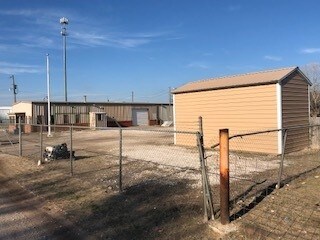 More Photos Of 320 S Taylor Rd, Watonga Warehouse For Sale