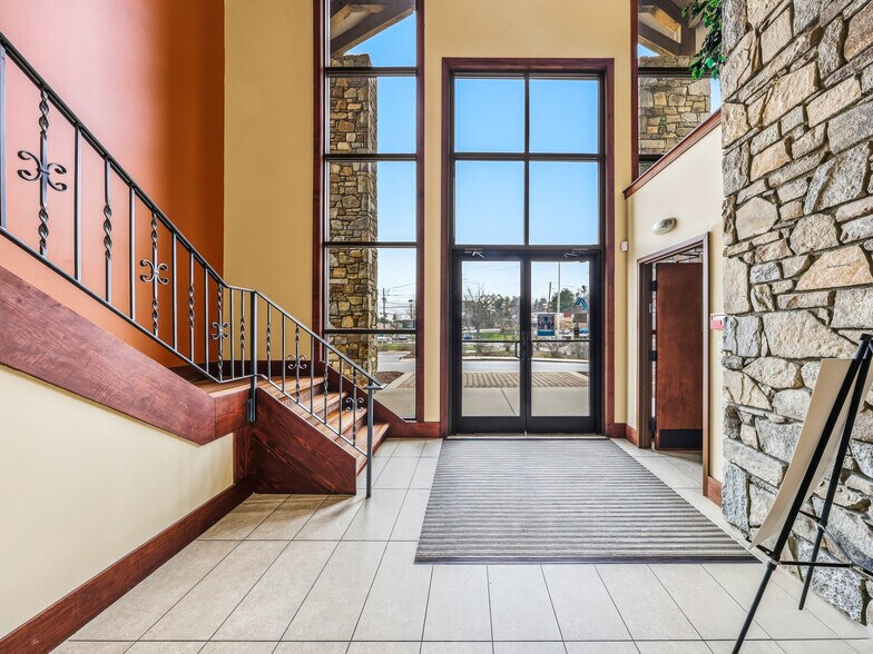 More Photos Of 101 Jack St, Hendersonville Bank For Sale