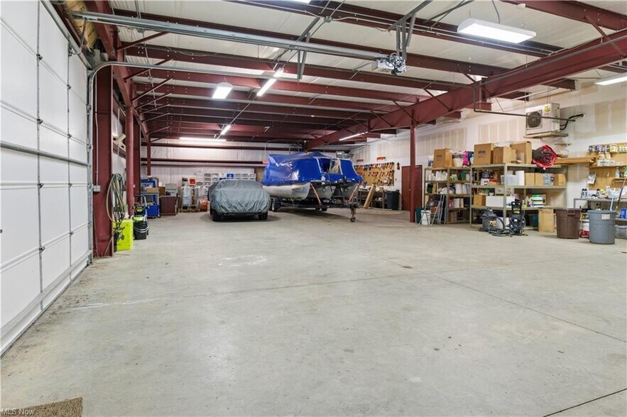 More Photos Of 319 Howard Dr, Sandusky Office For Sale
