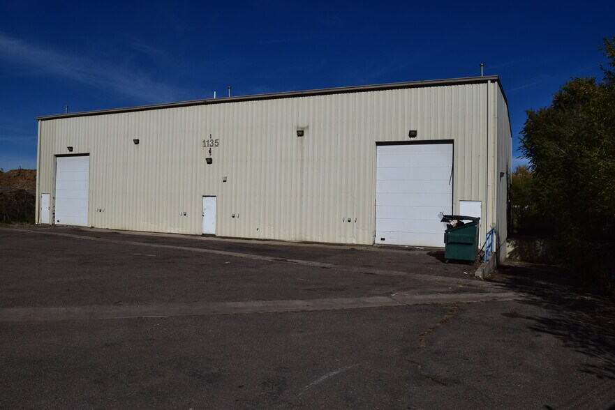 Primary Photo Of 1125-1135 Depew Ct, Lakewood Warehouse For Lease