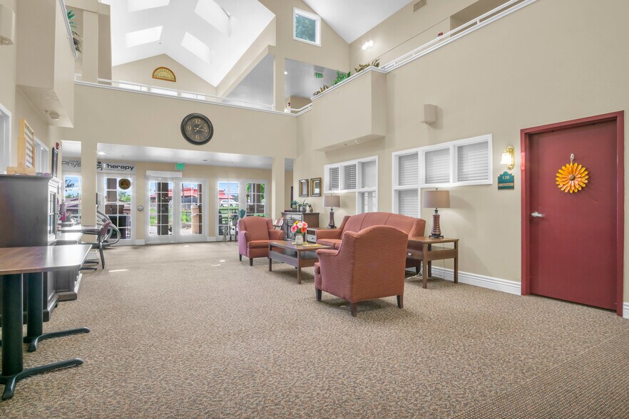 More Photos Of 4107 Central Ave, Kearney Assisted Living For Sale