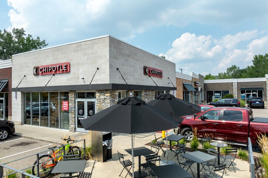 Primary Photo Of 42400-42454 Ford Rd, Canton Township Freestanding For Lease