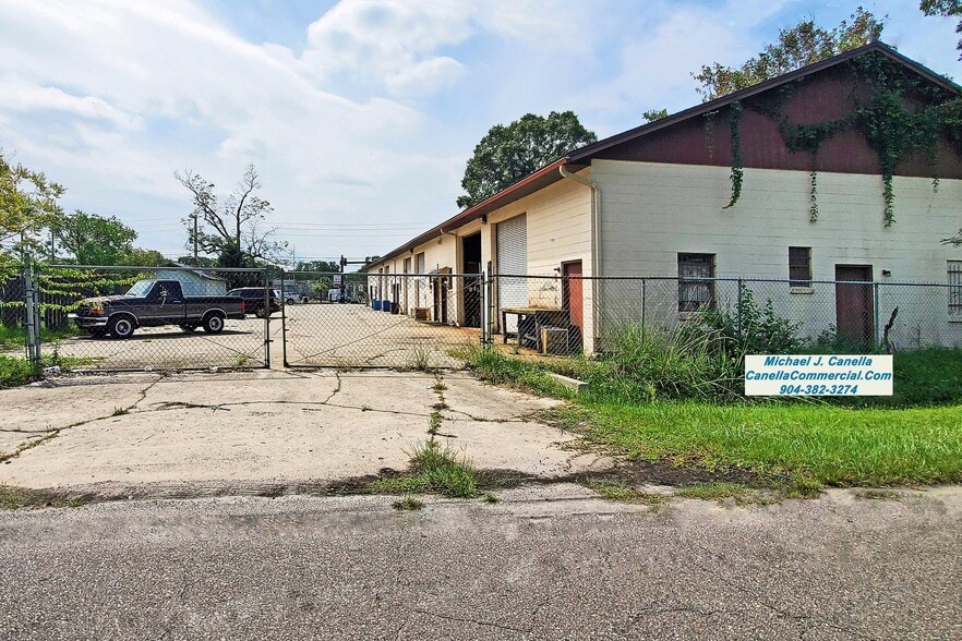 More Photos Of 4131 Lenox Ave, Jacksonville Warehouse For Lease