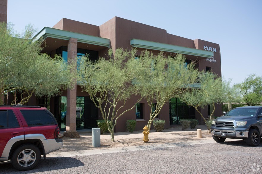 More Photos Of 8701 E Vista Bonita Dr, Scottsdale Medical For Sale