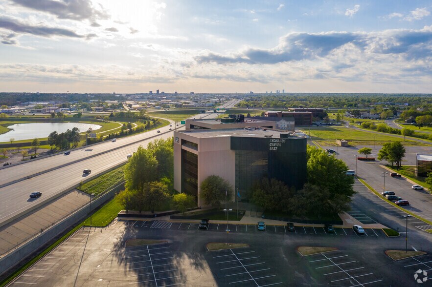 More Photos Of 4606 S Garnett Rd, Tulsa Unknown For Lease