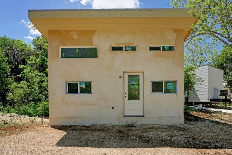 More Photos Of 1137 Loop 163, Blanco Land For Lease