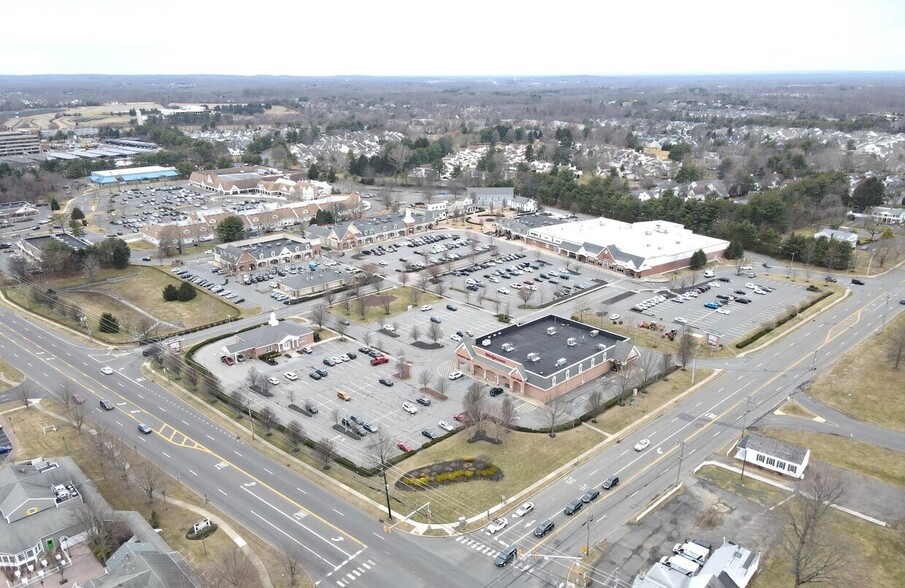 Primary Photo Of 401b W Main St, Freehold Unknown For Lease