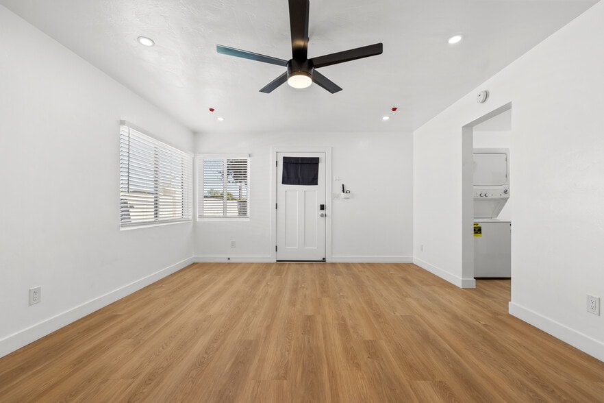 More Photos Of 1012-20 15th St, San Diego Apartments For Sale