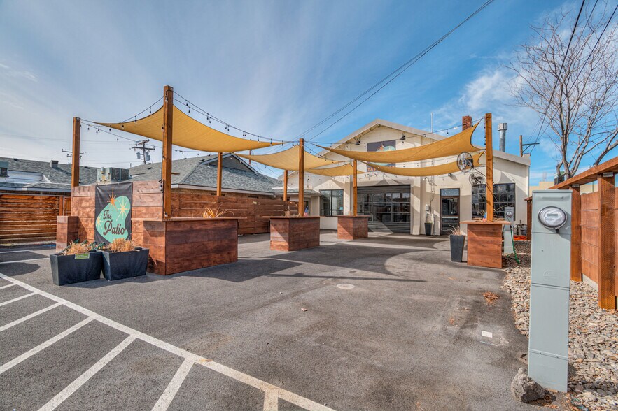 More Photos Of 420 N Main St, Prineville Restaurant For Sale