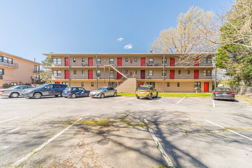 More Photos Of 815-823 S Cobb Dr SE, Marietta Apartments For Sale