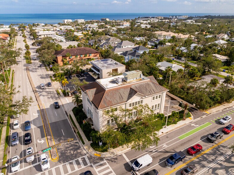 Primary Photo Of 700 Beachland Blvd, Vero Beach Office For Lease