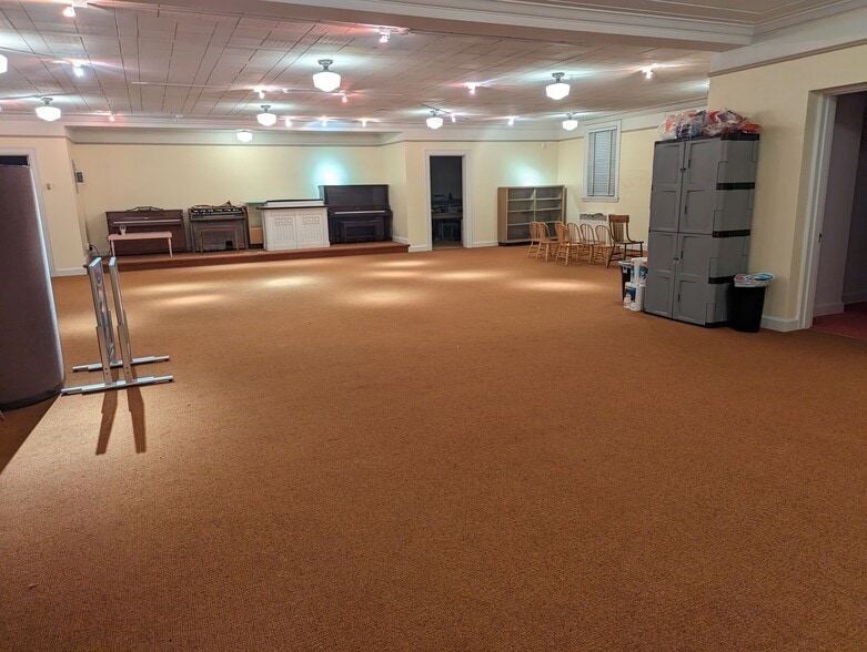 More Photos Of 1300 1st Ave N, Great Falls Religious Facility For Lease